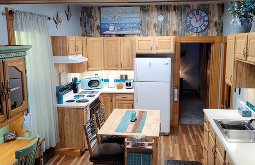 Deadwood Apartment | IN THE ❤️ OF DEADWOOD, THE JORDAN'S, NEWELY REMODELED!