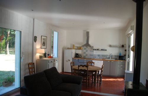Lencouacq House | In the shade of the great oaks or in front of a roaring fire