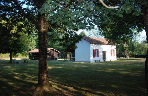 Lencouacq House | In the shade of the great oaks or in front of a roaring fire