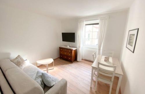 Bressanone Apartment | In Urbi, city appartement