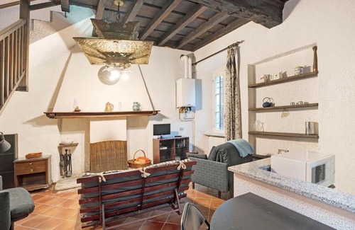 Miasino Apartment | in Villa Belli