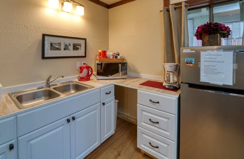 Incline Village Condo | Incline Village Private 1st Fl 2 Bdrm 1 Bath of Condo w parking