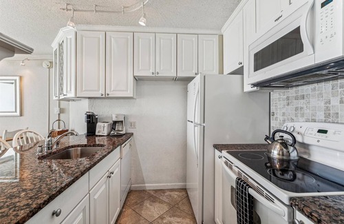 North Ocean City Condo | Includes Xplorie Activities and Linens. PYRAMID - 2BR oceanfront condo w/outdoor pool.