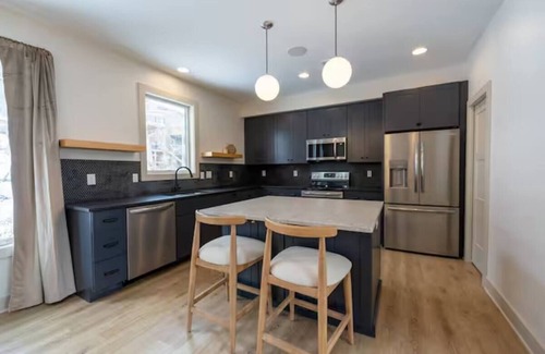 Covington House | Incredible Cincy City View Home - Rooftop Balcony! Plenty of Parking