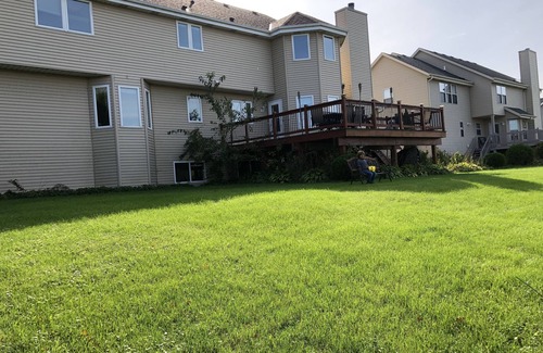 Franklin House | Incredible Large Home Near MKE airport 15 mins from downtown Available for DNC