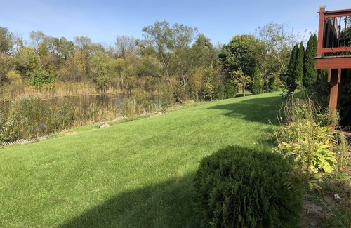 Franklin House | Incredible Large Home Near MKE airport 15 mins from downtown Available for DNC
