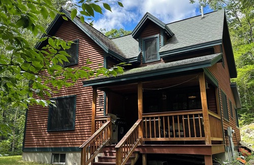 East Madison House | Incredible Mountainside House Near King Pine now available for 25-26 ski season