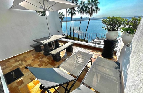 Las Hadas Condo | Incredible Ocean Front Condo with Amazing Views at Condomios Playasol Las Hadas