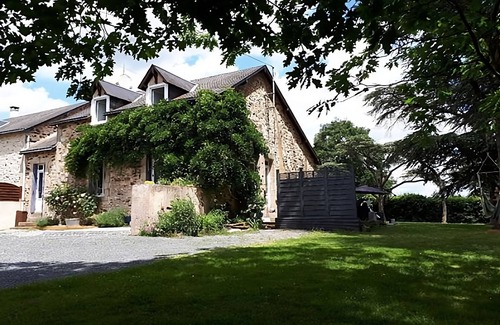 Somloire Ski Chalet | Independent chalet in a quiet area near puy du fou