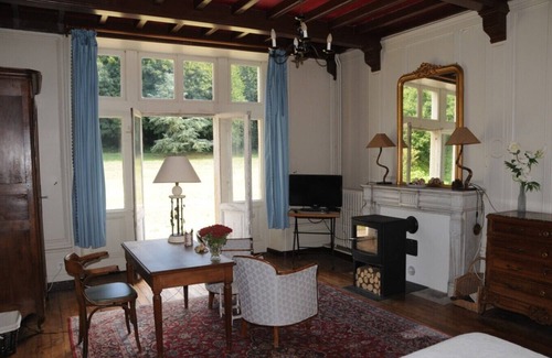 Henon Other | Independent cottage in castle 3 bedrooms 7 sleeps 15kms sea