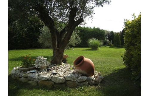 Cabries Apartment | Independent duplex studio in our villa