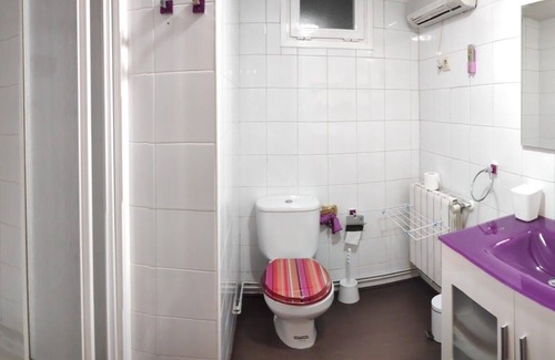 Rivas-Vaciamadrid House | independent room with private bathroom on the ground floor of a chalet