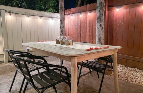 Beverly Grove House | Independent guest house in West Hollywood