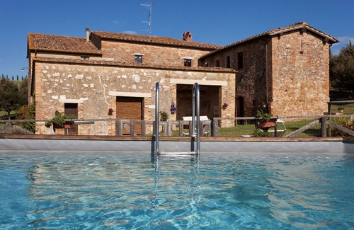San Giovanni d'Asso Villa | INDEPENDENT VILLA WITH POOL IN THE HEART OF TUSCANY