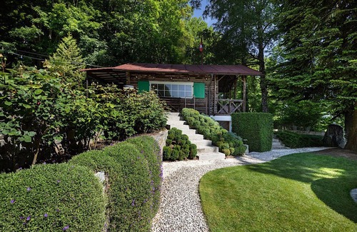 Unterallgau Cottage | Indian summer vacation in an idyllic hunting lodge