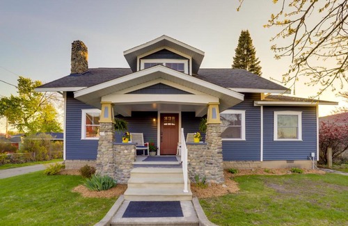 Syracuse House | Indiana Vacation Rental - Walk to Syracuse Lake!