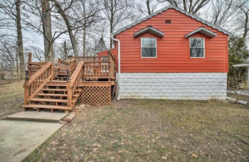 Valparaiso House | Indiana Vacation Rental Near Lake Michigan