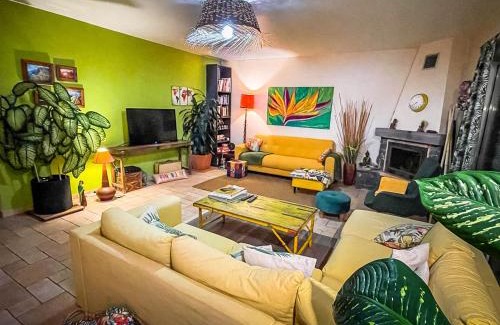 Tabua House | Indigo Star House