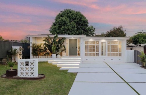 Huskisson House | 'Indio' - Huskisson Oasis with Heated Pool