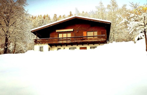 Colroy-la-Roche Ski Chalet | Individual chalet for up to 12 people. Tennis court.