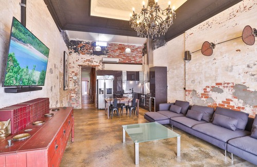 Mildura Central Business District Apartment | Indulge Apartments - Eighth Street