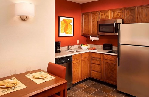 Waukegan Apartment | Indulge In Home Like Comfort! Near Genesee Theater, Pets Allowed, Outdoor Pool!