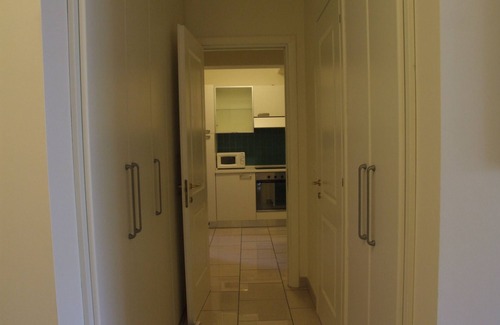 Menton Apartment | Indulge yourself in a luxurious apartment close to the beach.
