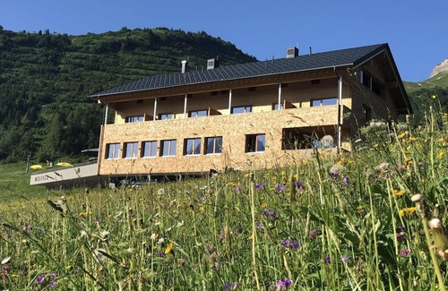 Warth Apartment | Indulgence - Wolfegg
