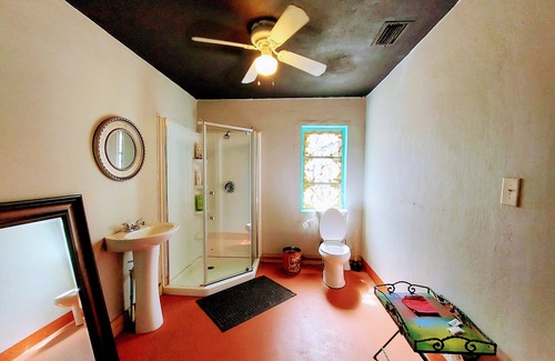 Interchange Square Apartment | Industrial apt nearby Melbourne Beach & Downtown for 3