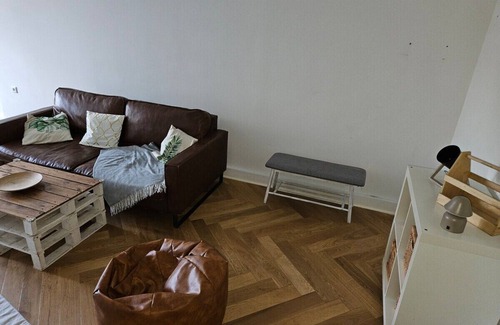 Duissern Apartment | Industrial chic main station reachable on foot