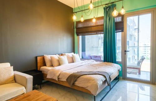 Masdar City Apartment | Industrial Chic Retreat