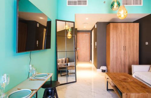 Masdar City Apartment | Industrial Chic Retreat
