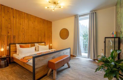 Hohenfels-Essingen Villa | Industrial Loft Whirlpool, Sauna, Terrace