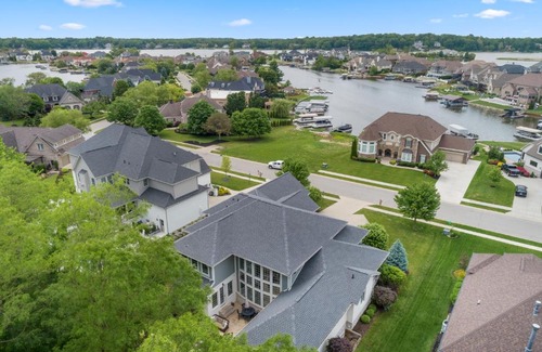 Maxwell House | Indy Lakeside