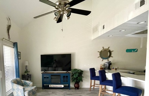 Villa Sabine Condo | Inexpensive quick escape! 2-3 & 4-Night Getaways - Waterfront Sleeps 4