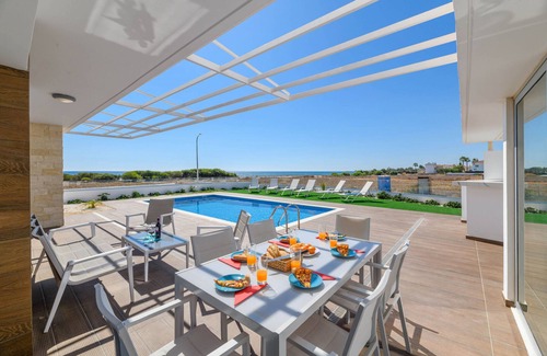 Ayia Thekla Villa | Infinity View Villa - Charming Ayia Thekla Getaway