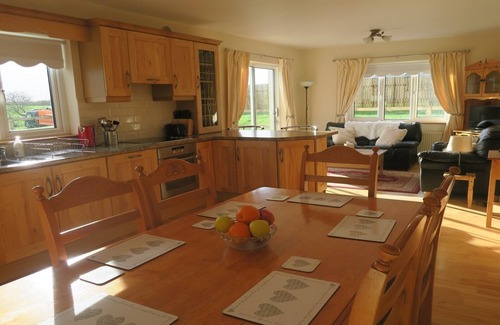 Rathnamagh House | INGLEWOOD - Ballina, Crossmolina Co Mayo Sleeps 8 Sister property to Thistledown