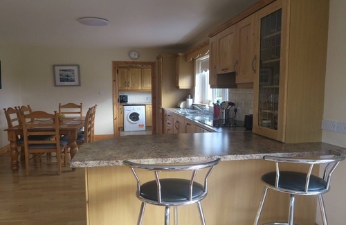 Rathnamagh House | INGLEWOOD - Ballina, Crossmolina Co Mayo Sleeps 8 Sister property to Thistledown