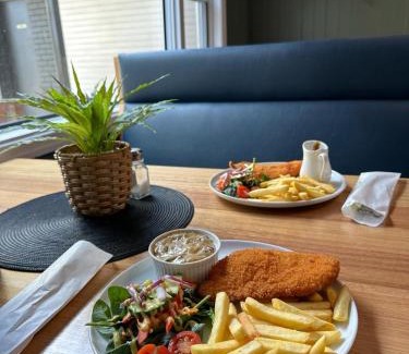 Inglewood Hotel | Inglewood Hotel
