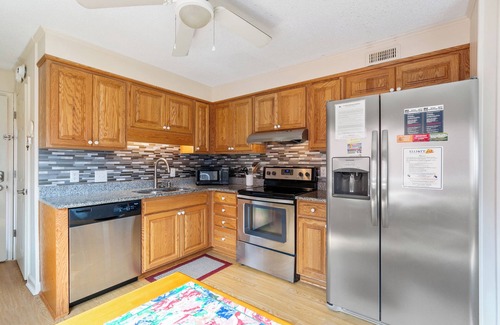 North Myrtle Beach Condo | Inlet Pointe Villas 14E, Beautifully Decorated 2 BR Ocean Front Condo with Outdoor Swimming Pool