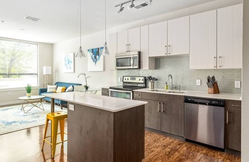Inman Park Apartment | Inman Park luxury 1st fl 1BR