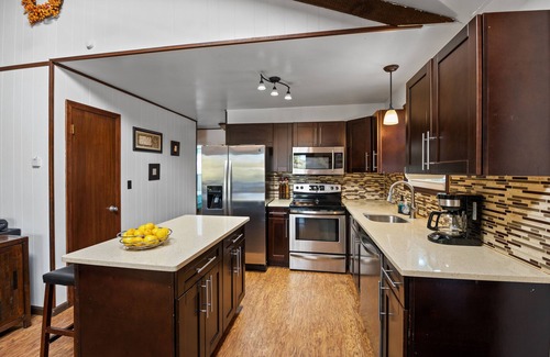 Long Pond House | Inn Kognito 2 LAKEFRONT Camelback Kalahari Fire Pit, Hot Tub, Casino, game room