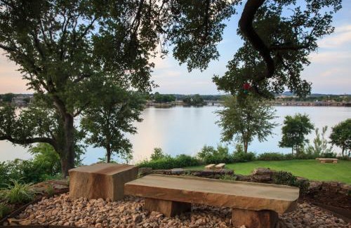 Granbury Hotel | Inn on Lake Granbury a Boutique Hotel