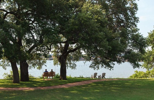 Granbury Hotel | Inn on Lake Granbury a Boutique Hotel