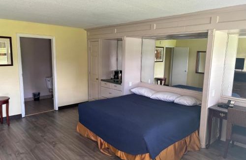 Tavares Hotel | Inn On The Green Florida