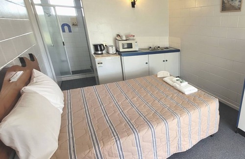 Innisfail Hotel | Innisfail City Motel