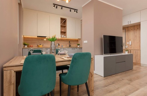 Wlochy Apartment | Installers 5A | Air-conditioned apartment |Balcony