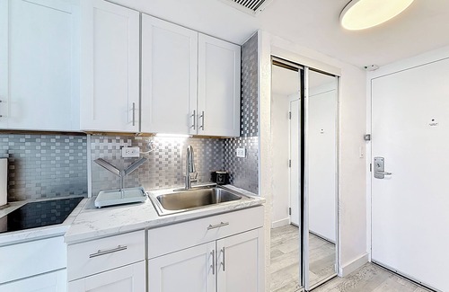 Sunny Isles Beach Apartment | Instaworthy-Prestigious Sunny Isles Beach. Direct beach access from building