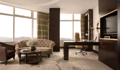 Dalian City Center Hotel | InterContinental Dalian by IHG