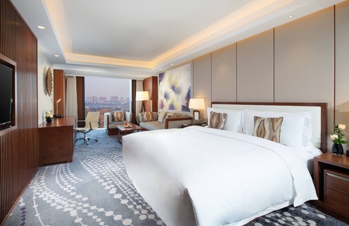 Lixia District Hotel | InterContinental Jinan City Center by IHG
